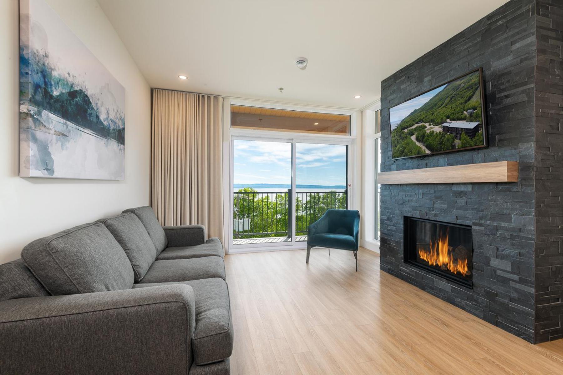 Les Appartements Du Massif De Charlevoix プティット・リヴィエール・サン・フランソワ エクステリア 写真