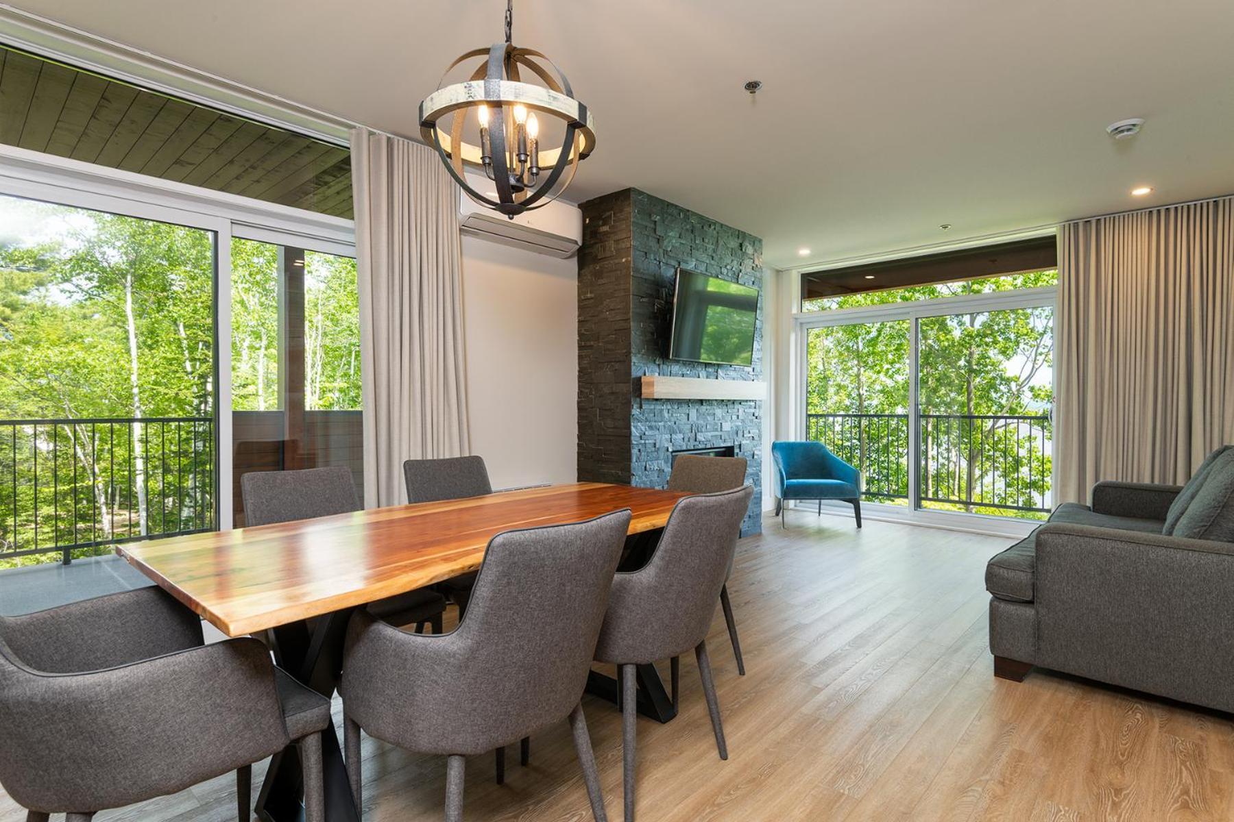 Les Appartements Du Massif De Charlevoix プティット・リヴィエール・サン・フランソワ エクステリア 写真