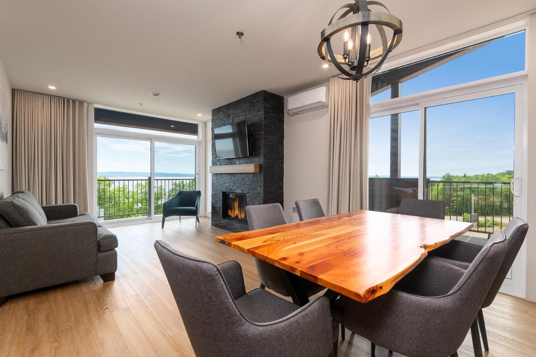Les Appartements Du Massif De Charlevoix プティット・リヴィエール・サン・フランソワ エクステリア 写真